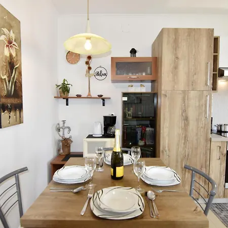 Apartment Comfortable Near Center Umag